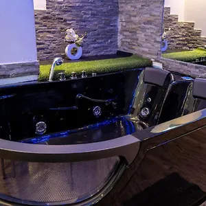 Jacuzzi, Appart Moderne, 30 Mètres De La Appartement Nice